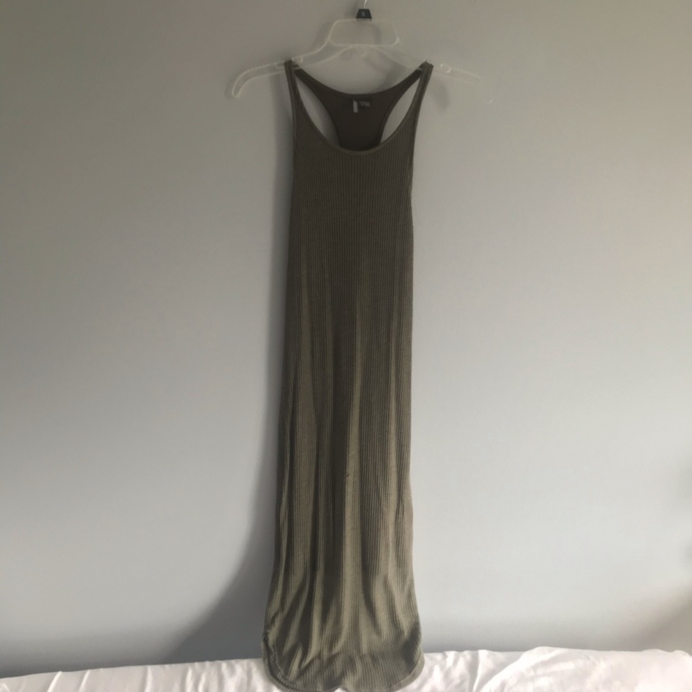 Urban Outfitters | Ribbed Midi Dress